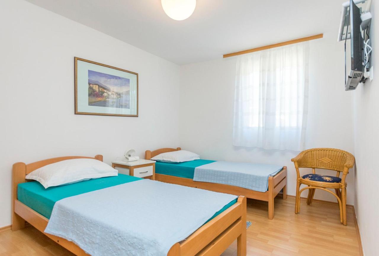 Apartments Ljubomir Rogoznica  Exterior foto